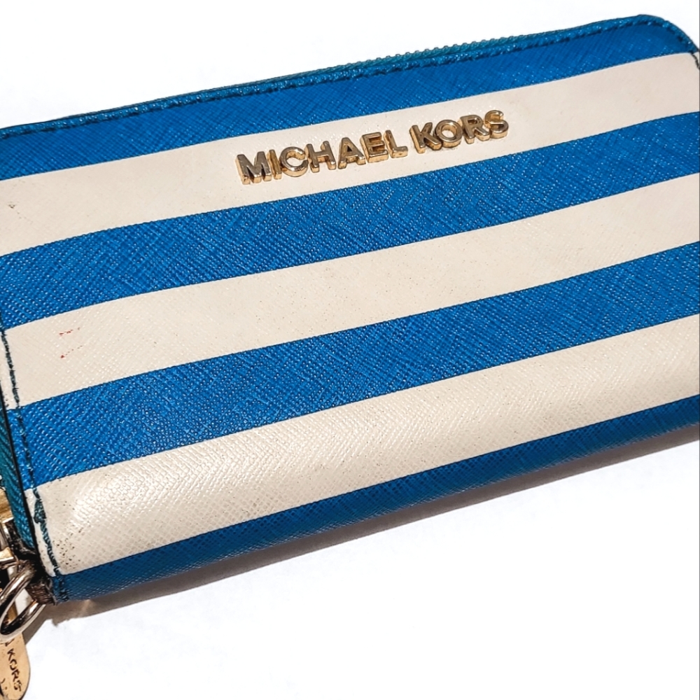 MICHAEL KORS ZIP WALLET